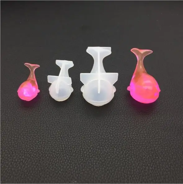 

2019diy crystal Epoxy mirror three-dimensional whale mold aromatherapy plaster handmade ornaments size pendant