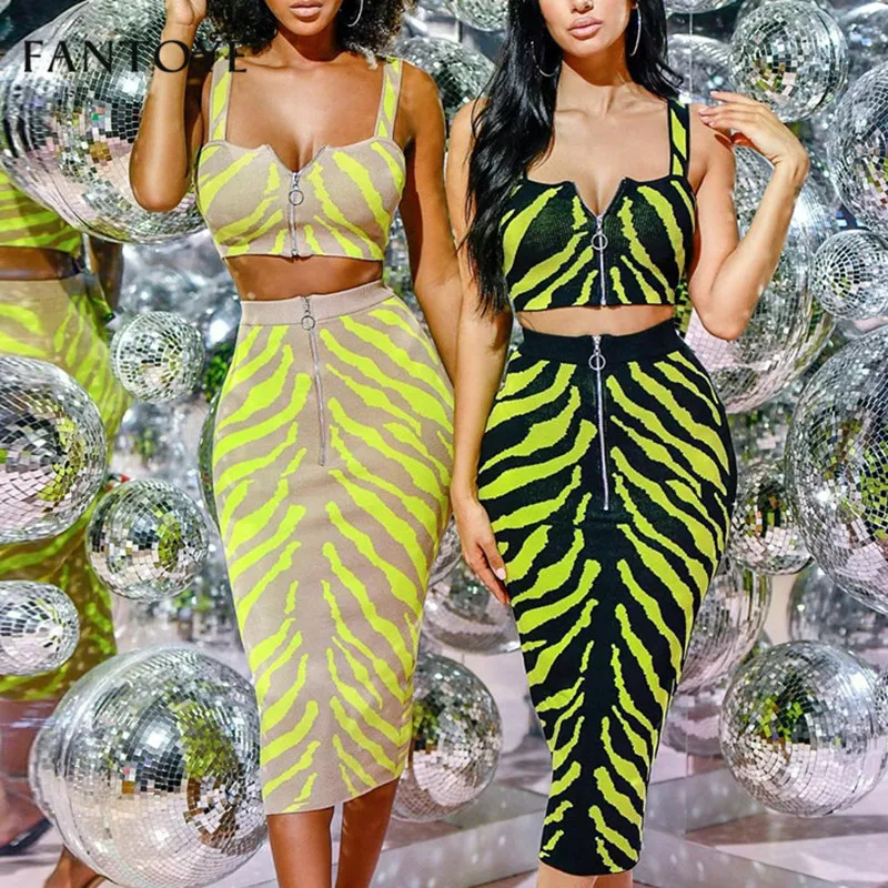 

Fantoye Summer Tiger Print Two Piece Set Dress Women Sexy Zipped Crop Top Bodycon Maxi Dress 2019 Holiday Beach Dresses Vestidos