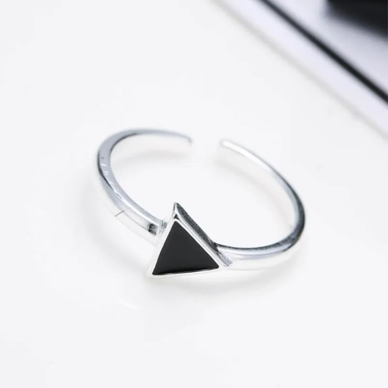 

New Simple Epoxy Fashion 925 Sterling Silver Jewelry Black Geometric Triangle Personality Female Opening Rings SR191