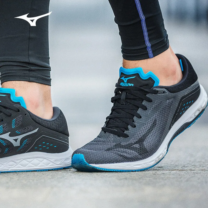 mizuno wave sonic men's shoes