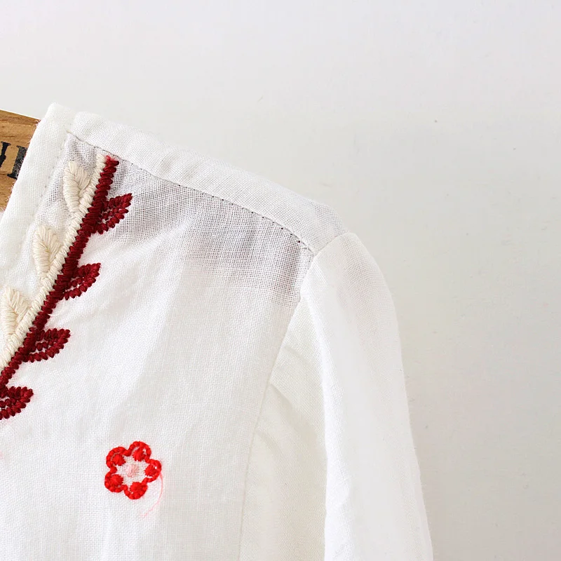 Этнический винтажный Белый Цветочный вышитый Blusa для женщин свободный наполовину спущенный рукав рубашка Женский хлопковый льняной Топ Повседневный Blusas