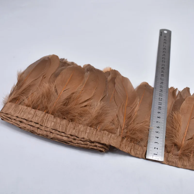 2 м/лот топ природные гусиное перо отделкой бахромой 15-20 см окрашенная черное перо лента для ремесел ленты для юбка DIY декоративные - Цвет: brown