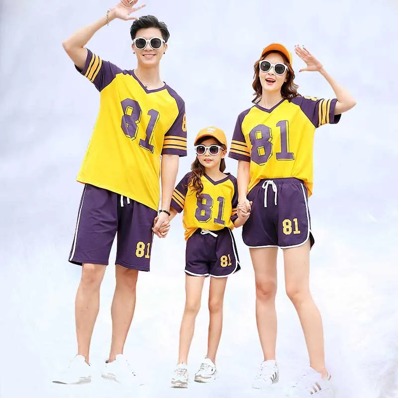 

Family outfits 81 Blue Purple 2019 Summer mother daughter father son cotton T shirts short pants 2pcs/sets vestido verano largo