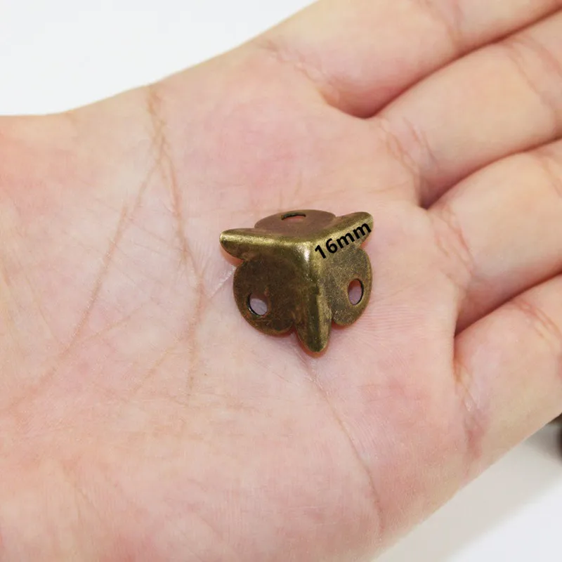 Vintage-Mini-Luggage-Case-Box-Corner-Brackets-Corner-For-Furniture-Decoration-Triangular-Iron-Cover-Holes-Bronze