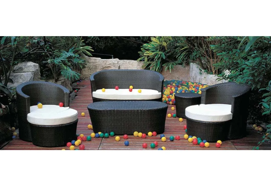 customized cheap modern plastic outdoor pvc rattan furniturein Garden