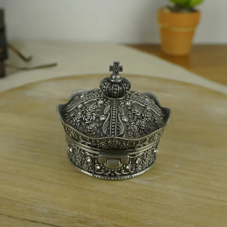 New Arrival Luxury Vintage Carving crystal crown jewelry box Beauty bride Wedding gifts jewel