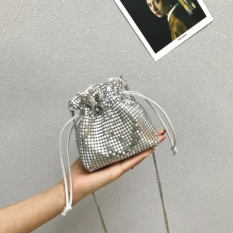 

Yuhua, 2019 new fashion women handbags, trend sequins bag, Korean version shoulder bag, simple woman messenger bag.
