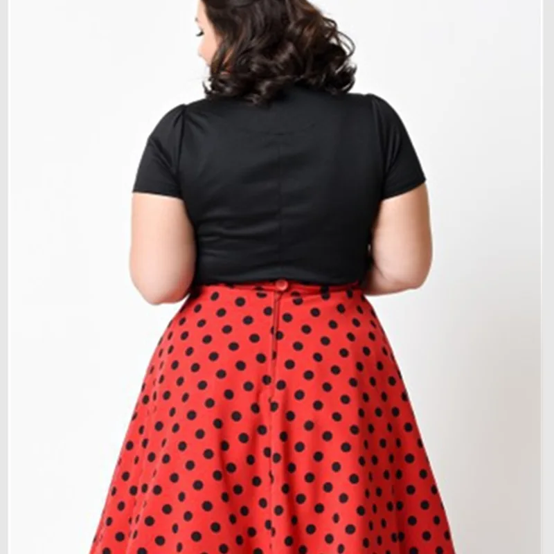 vestido de bolinha plus size