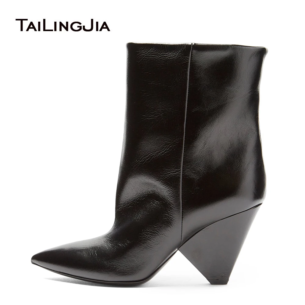 Модные стильные женские короткие ботинки без застежки с острым носком на КОНУСНОМ высоком каблуке; модель 2018 года; черные ботинки на танкет... Модные стильные женские короткие ботинки без застежки с острым носком на КОНУСНОМ высоком каблуке; модель 2018 года; черные ботинки на танкет...