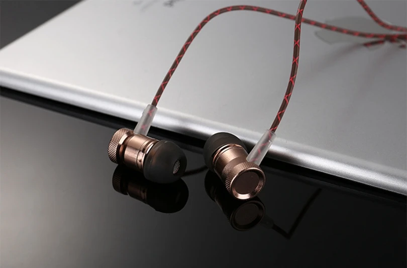 Icoque Stereo Wired Earphone In Ear Hifi Music Bass Earbuds Headphone with Mic for Phone Huawei Xiaomi iPhone 6 3.5mm Earphones  (9)