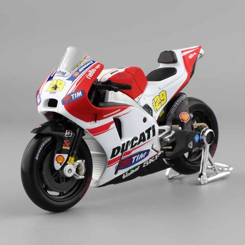 Продажа Maisto 118 весы поездок на мотоцикле Ducati Desmosedici RR GP15 GP18 no.04 Andrea Dovizioso moto rcycle гоночный moto велосипед Diecasts модель GP игрушки 2018