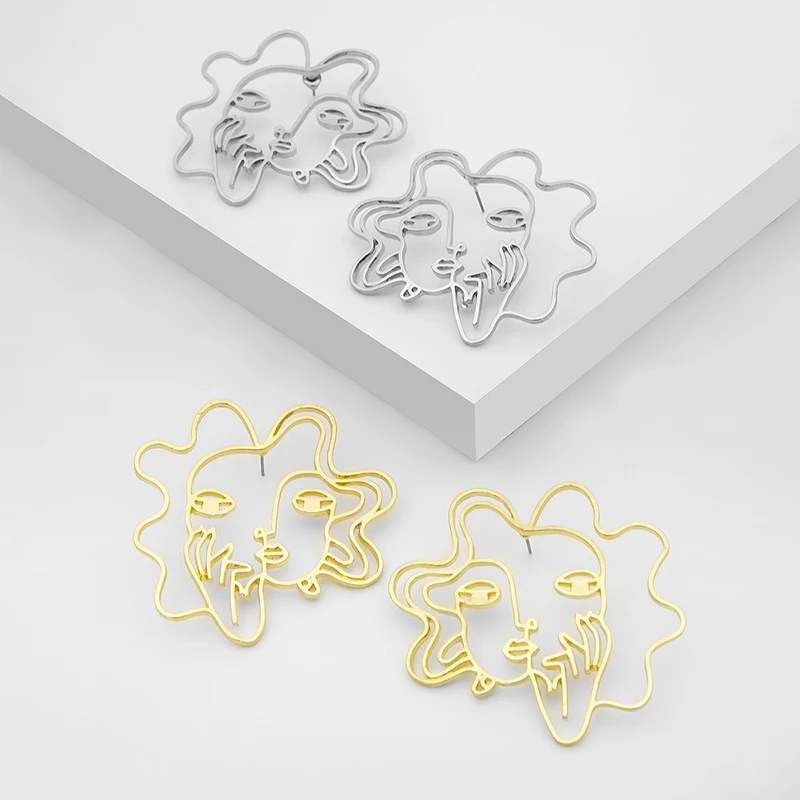 

SRCOI European Fashion Abstract Art Alloy Texture Funny Face Mask Earrings Exaggerated Personality Hollow Human Figure Female
