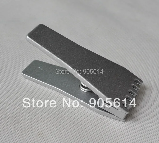 

Light Flying Clamp for Badminton Stringing Machine NEW