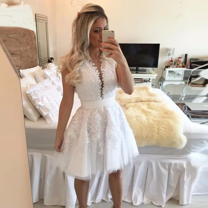 Vestidos-De-Coctel-White-Lace-Cocktail-Dresses-2016-Luxury-Crew-Neck-Appliqued-Short-Prom-Party-Gowns