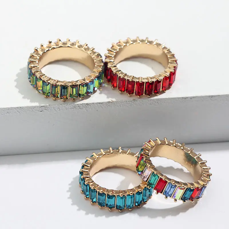 JUST FEEL Дизайн многоцветные хрустальные большие кольца женские модные круглые металлические кольца вечерние эффектные Бохо Свадебные украшения