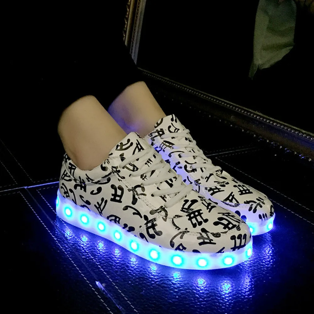 

Luminous Sneakers Fluorescence Shoes Han Banchao Noctilucent Shoes Male LED Lovers men Leisure Time USB Charge Shoes Boy