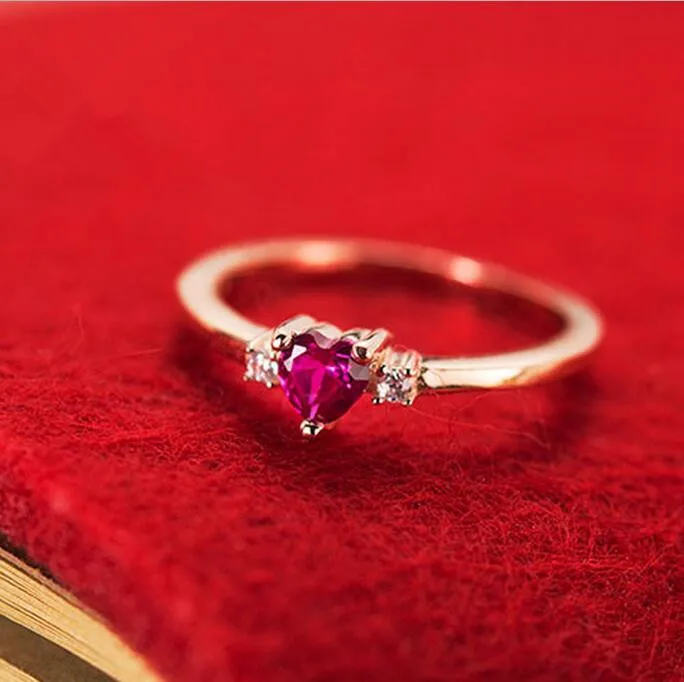 

925 Silver LOVE HEART Ring Synthetic Jewelry Lady Lover's Gift Proposal Ring
