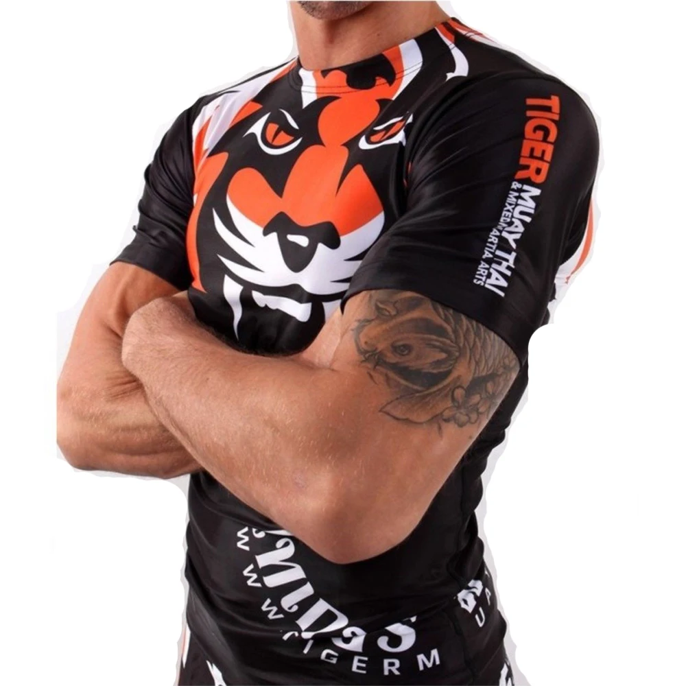 

Sublimated Muay Thai Rashguard Men Artwork Fitness Short Sleeve High Elastic Rash Guards MMA Boxing Jerseys Jiu Jitsu Sportwear