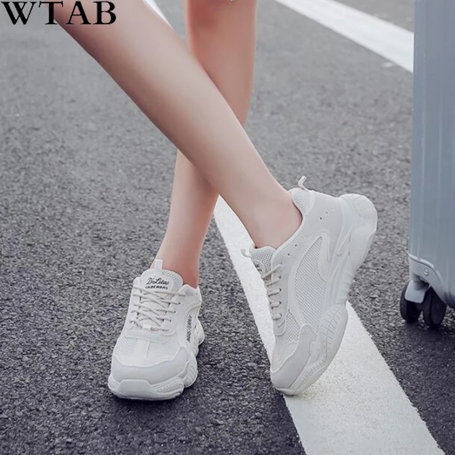 trending sneakers 2019 women's