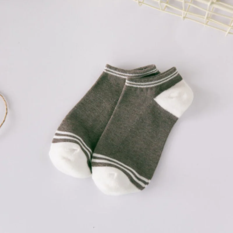 Новые дышащие хлопковые носки Шлёпанцы для женщин Женская Мода Носки для девочек Low Cut разноцветные Повседневное отдыха Носки для девочек Calcetines Meias - Цвет: coffee