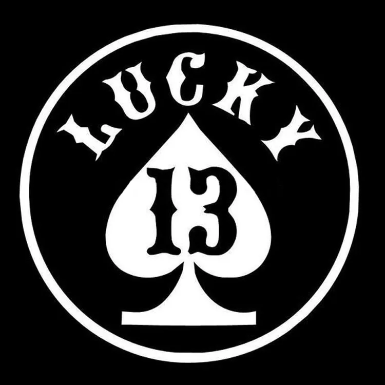 12,5*12,5 см LUCKY 13 Spades стикер для автомобиля, смешная наклейка для мотоцикла, декоративная индивидуальная машина для стайлинга, черный/серебристый C1-0153