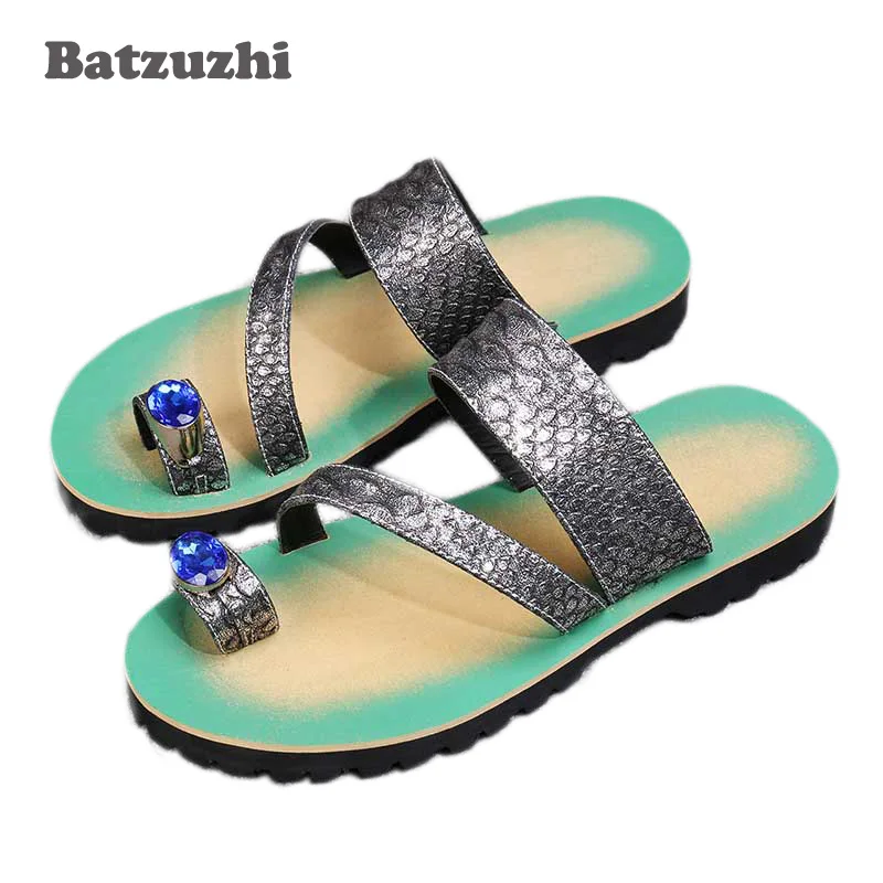 

2018 New Men Summer Sandals Leather Beach Shoes Men Casual Mens Slippers 2018 Gold Silver Flip Flops Open Toe with Big Crystals