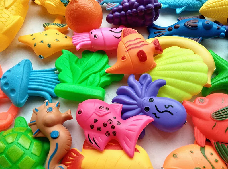 

250pcs Set Plastic Fish Magnetic Fishing Toys Game Kids