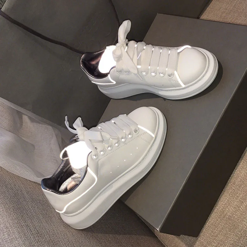 

White PU Leather Lighting Women Sneakers Lace Up Noctilucent Fashion Design Casual Shoes Think Heels Flat Ladies Shoes