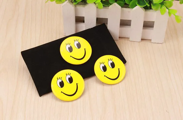 

Smiling face cartoon Brooch Silk scarf buckle Brooches for Women pin Fashion Jewelry Accessories Banquet good gift hot sale