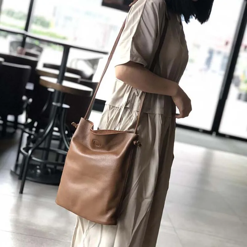 Повседневная сумка через плечо для женщин Винтажная большая емкость мягкая сумка из натуральной кожи простые дизайнерские женские сумки роскошная сумка-мешок