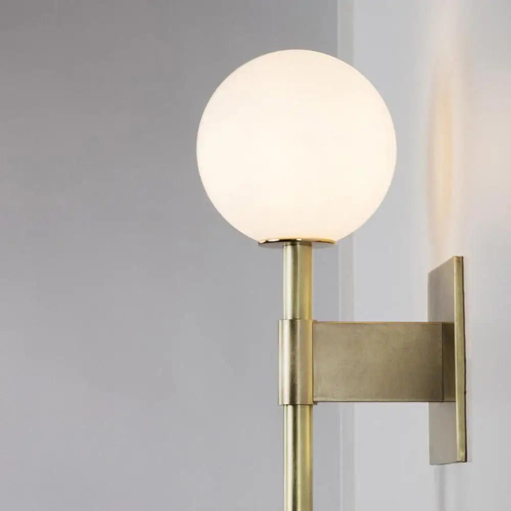 Стеклянный шар Настенный бра, атласная латунь с матовым стеклом, глобус настенный светильник светильники для ресторана, прикроватные, ванная комната - Цвет абажура: 1 Light
