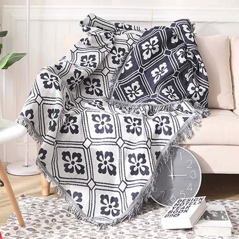 Poker Plum Throw Blanket Multifunction Sofa Covers Cobertor Tassel Dust Cover Air Conditioning Geometric Retro Blankets For Bed | Дом и сад