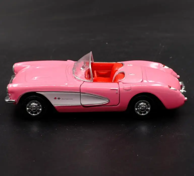 1:36 Масштаб сплава тяните назад модели автомобиля, высокая имитация 1957 Корвет классический автомобиль, металл, полученный литьем под давление, игрушечные транспортные средства
