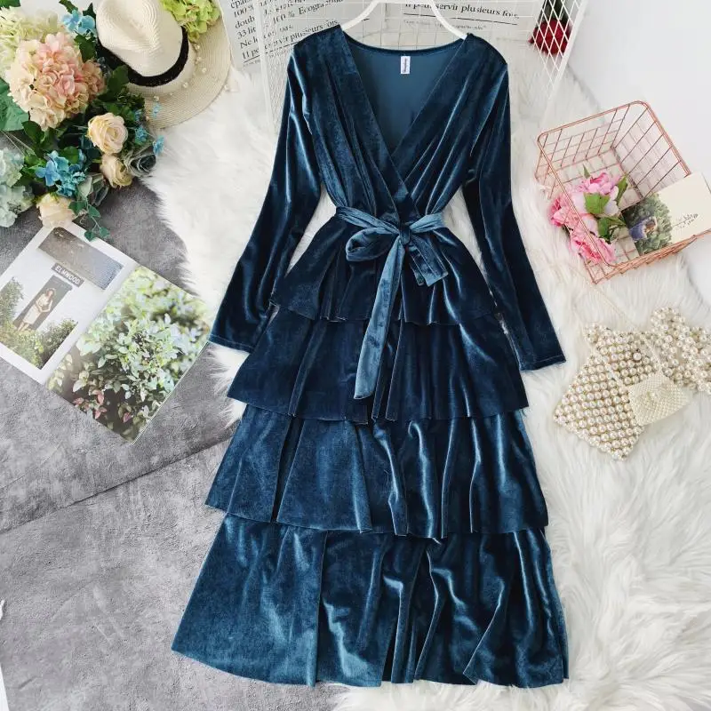 Robe femme hiver 2018 платья знаменитостей вечерние бархатные однотонные с v-образным