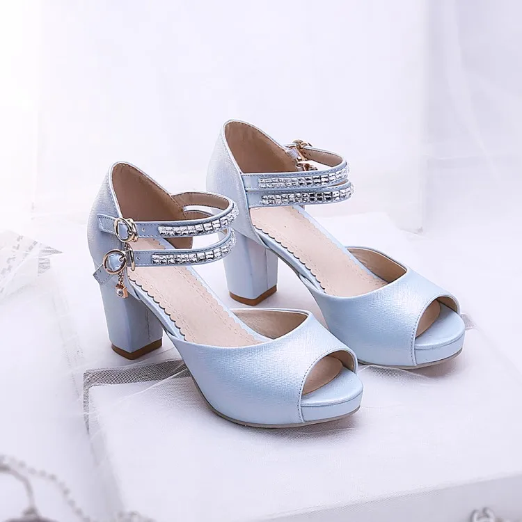 

2019 New Fish Mouth Elegant Temperament Ladies Sandals Rhinestone Simple and More Willing ~ Dating Wedding Leisure