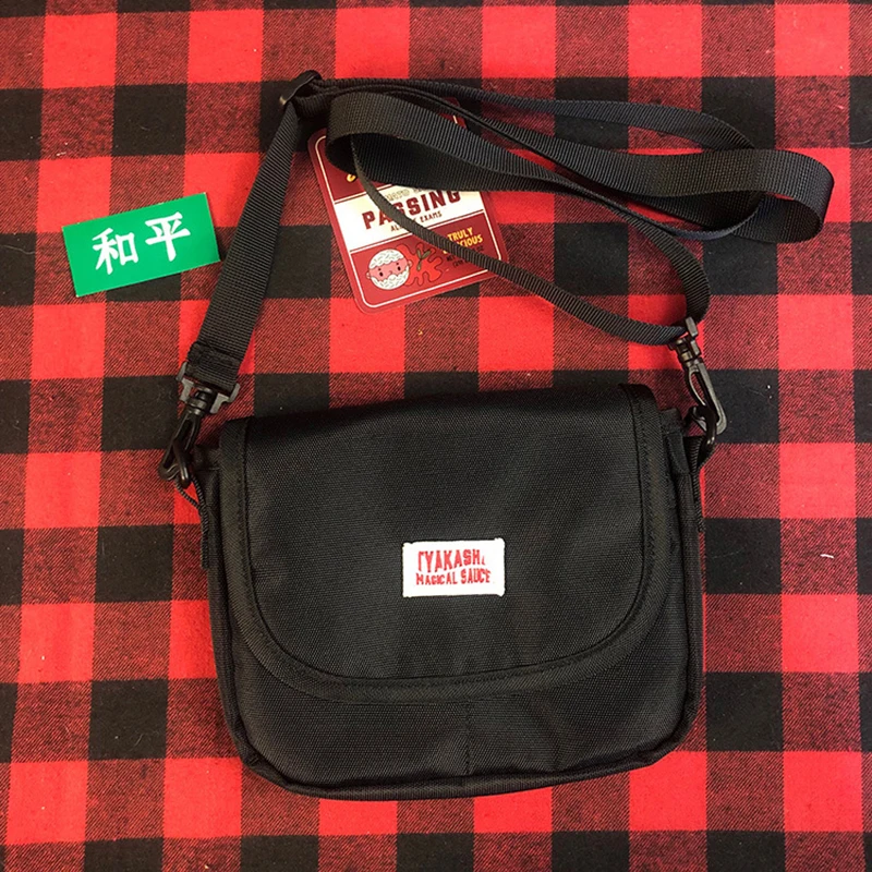 

2019 Summer New Ladies Harajuku Style Shoulder Bag Black Letter Printing Fashion Casual Women's Small Messenger Bag Handbag