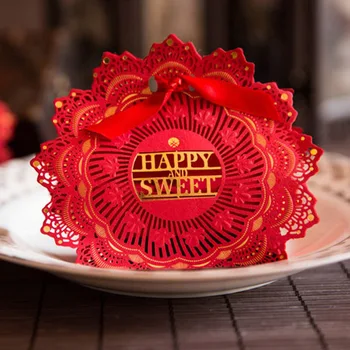 

50pcs Paper Candy Box Hollow Butterfly Design China Style Red Gift Boxes Wedding Favors Cute Personality Chocolate Box