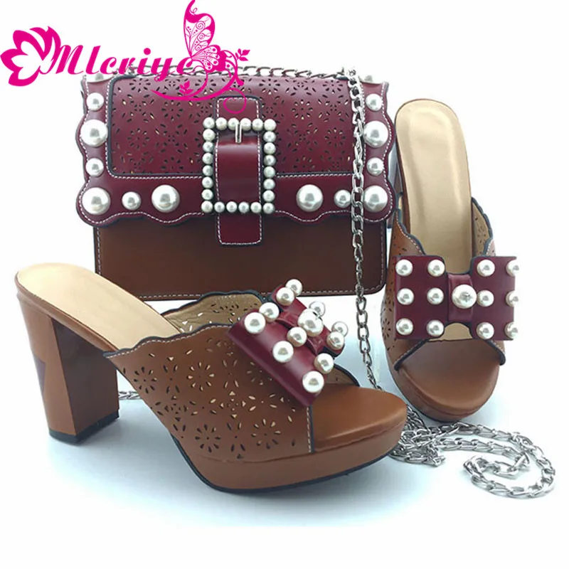 

New Arrival Nigerian Shoes and Matching Bags Set Decorated with Rhinestone Womens Dress Shoes Pointed Toe Buckle Heel Sandals