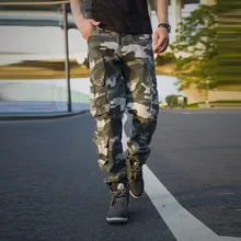 Лидер продаж модные камуфляжные брюки Для мужчин брюки свободные прямые Повседневное мульти карманные overallspantalon в стиле «хип-хоп» Для мужчин P115