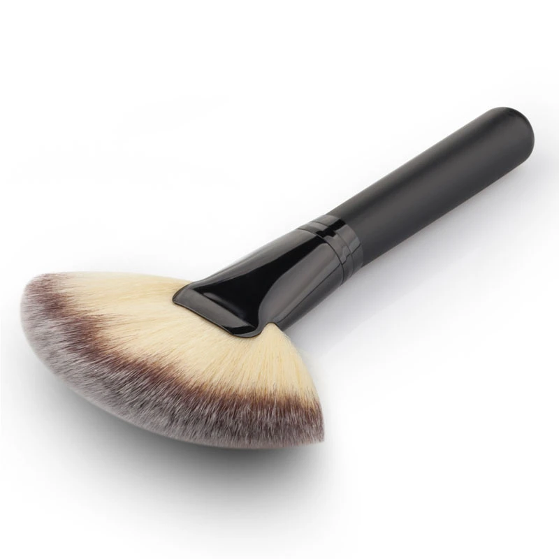 

2019 Pro Fan Shape Makeup Cosmetic Brush Synthetic Hair Women Make Up Brush Highlighter Contour Face Powder New Fashion
