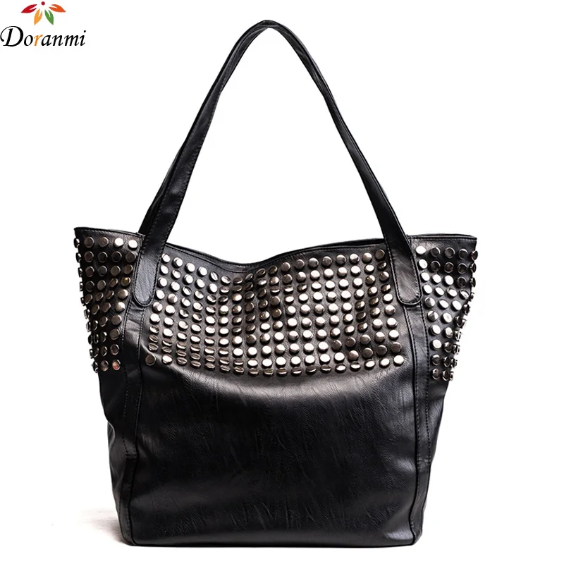 DORANMI Black Tote Women's Bag 2018 Fashion Rivet Shoulder Bag Female Large Capacity Leather Totes Bag Punk Big Handbag DJB042