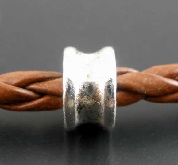 

Doreen Box 50PCs Antique Silver Spacers Beads 6x4mm, Hole 3mm (B02219)