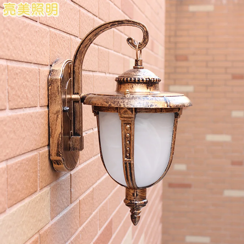 Luminária de Parede Europeia à Prova D'água Retrô Exterior Iluminação Romântica Decoração Jardim