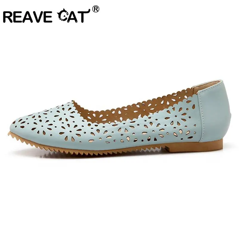 REAVE CAT/женская летняя обувь на плоской подошве женская обувь с вырезами, с круглым носком, с цветочным принтом, на низком каблуке, большие размеры 40, 41, 42, 43, 44, 45, 46, 47, милые