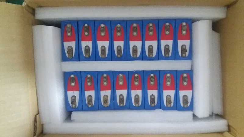 3.2v-25ah-25000mah-prismatic-lifepo4-rechargeable-battery-lithium-iron-phosphate-single-cell 2