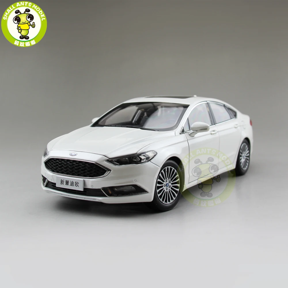 1/18 Ford New Mondeo литой под давлением металлический автомобиль модель игрушки для детей мальчик девочка Подарочная коллекция