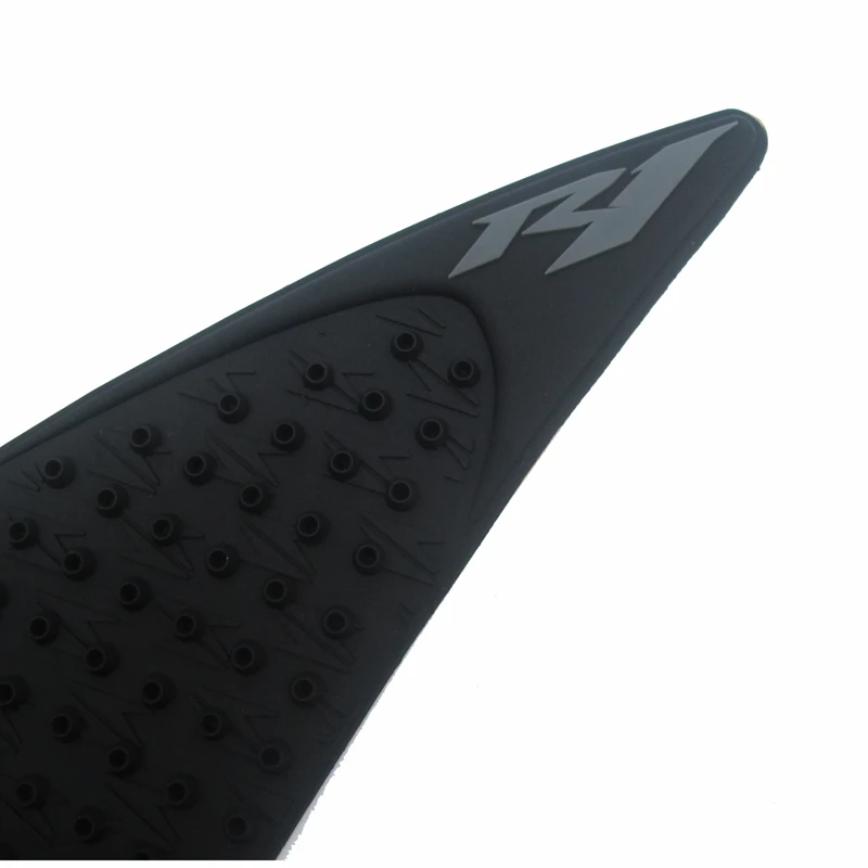 MTImport YZF R1 YZF-R1 Anti slip Tank Pad Side Gas Knee Grip Traction Pads Sticker Decals For Yamaha YZF R1 2004 2005 2006 (3)