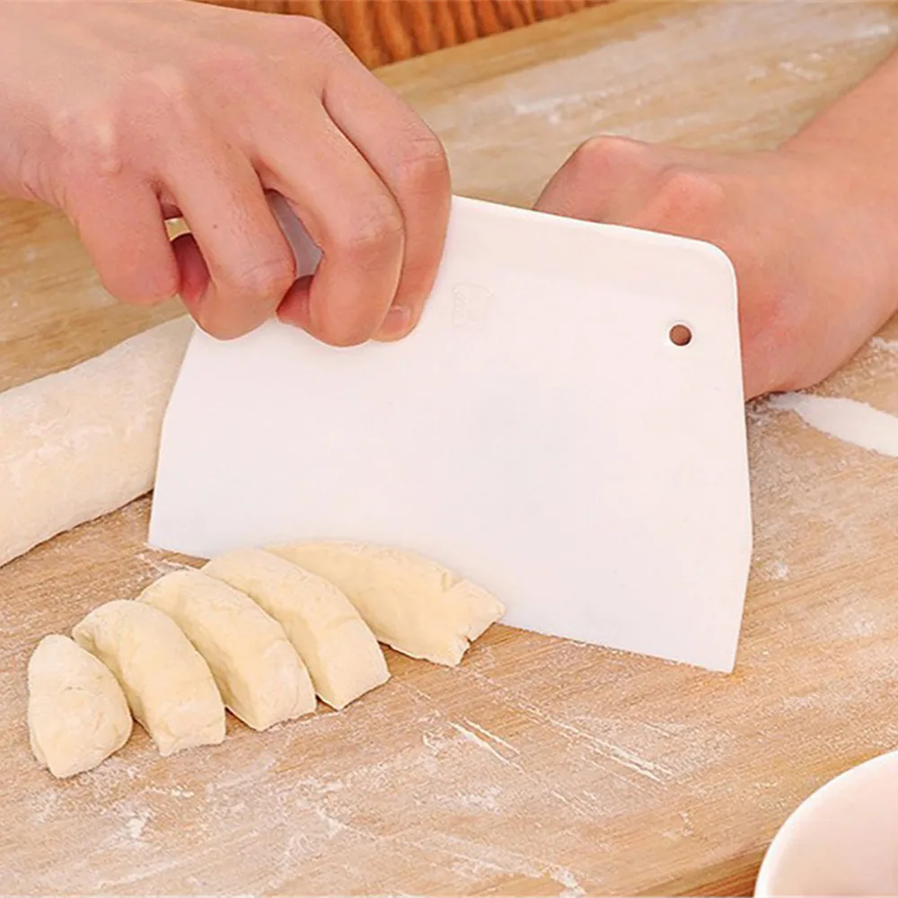 

1PC Cream Cakes Dough Cutters Dough Scraper Baking Tools
