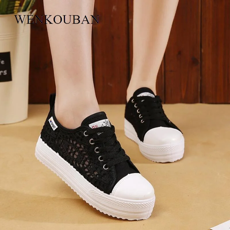 أزياء أحذية منصة النساء إسفين أحذية رياضية الإناث الأبيض سلة فام عارضة Zapatillas موهير الجوف أحذية بها دانتيل الصيف زائد حجم