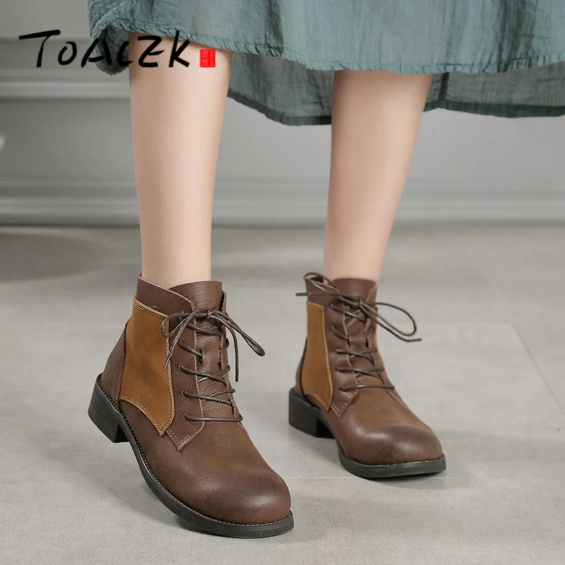 

Autumn handmade retro art small short boots head layer cowhide casual round head British wind Martin Boots